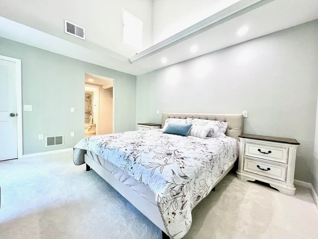 Photo of Unit 194 at 194 Captain Eames Cir