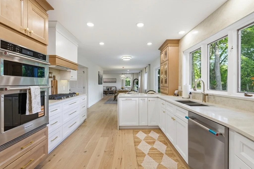 Photo of 93 Jonquil