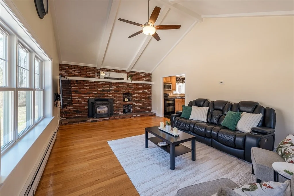 Photo of 91 Scribner Rd