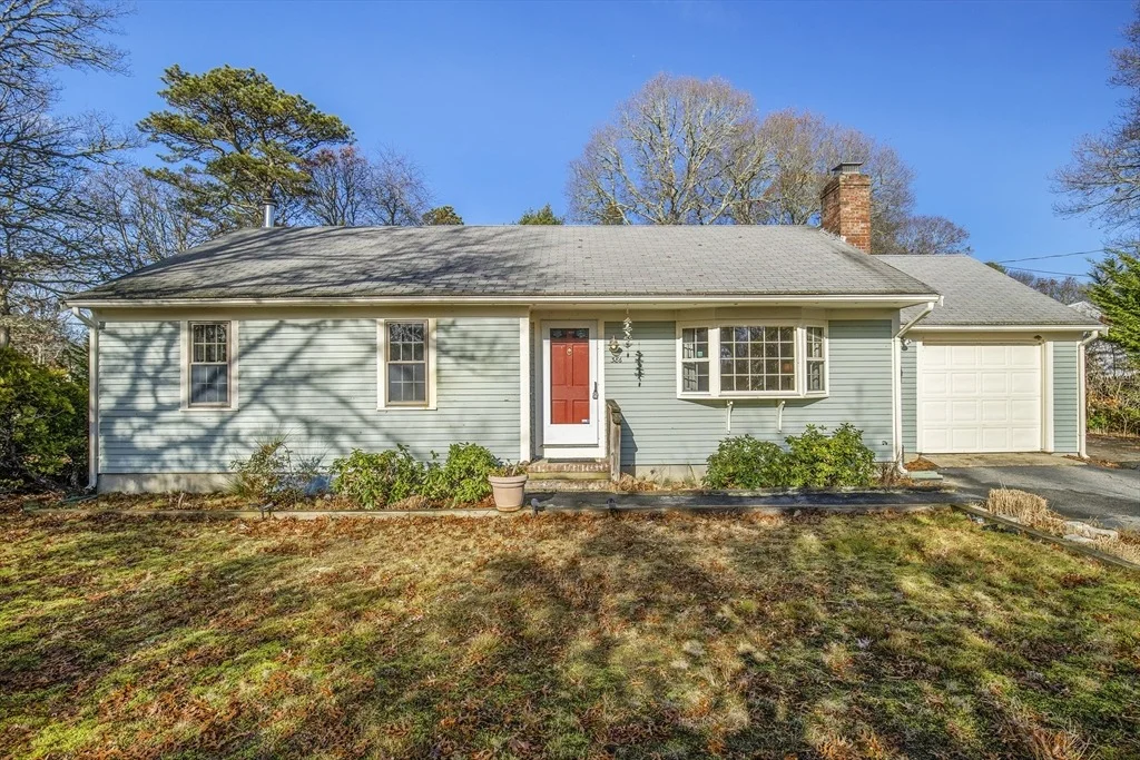 Photo of 386 Bishops Ter