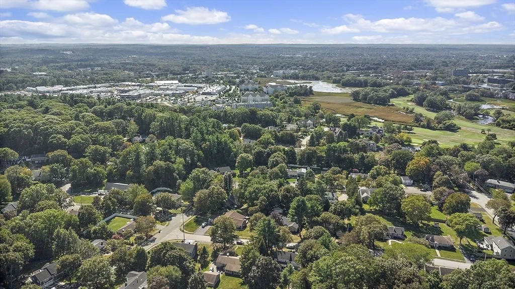 Photo of 10 Newhall Rd