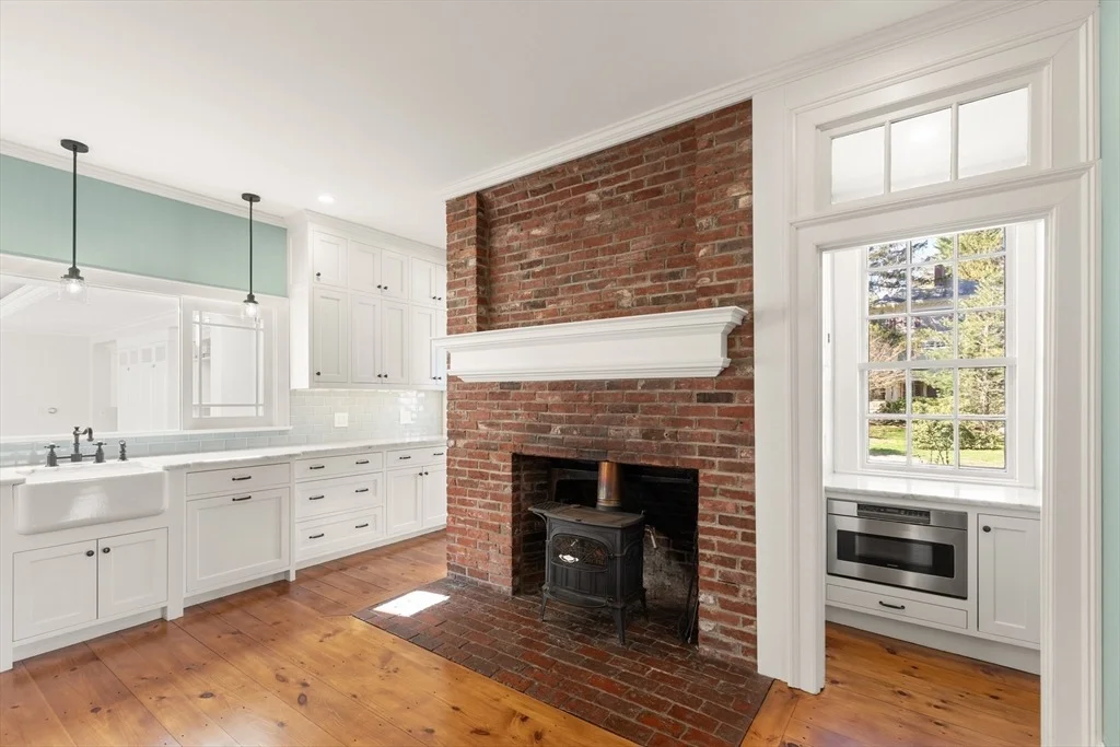 Photo of 167 Elm Street