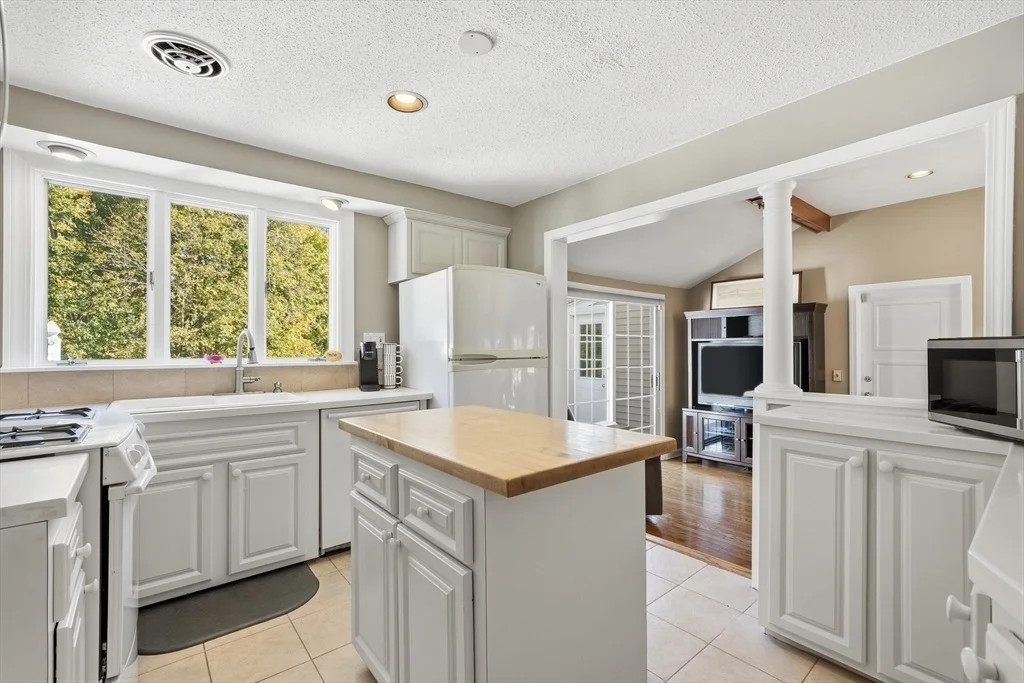 Photo of 50 Overlook Dr