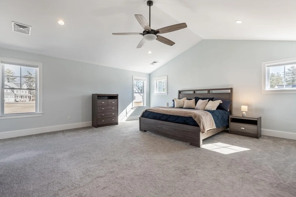 Photo of 10 Rochambeau Ave