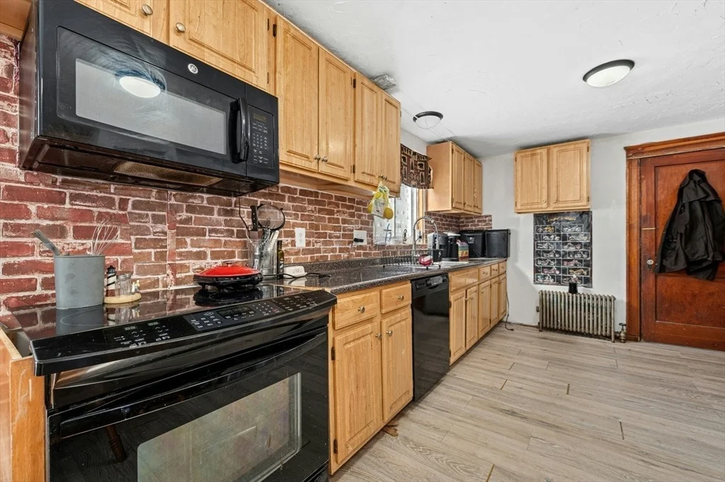 Photo of 152 Beaverbrook Pkwy