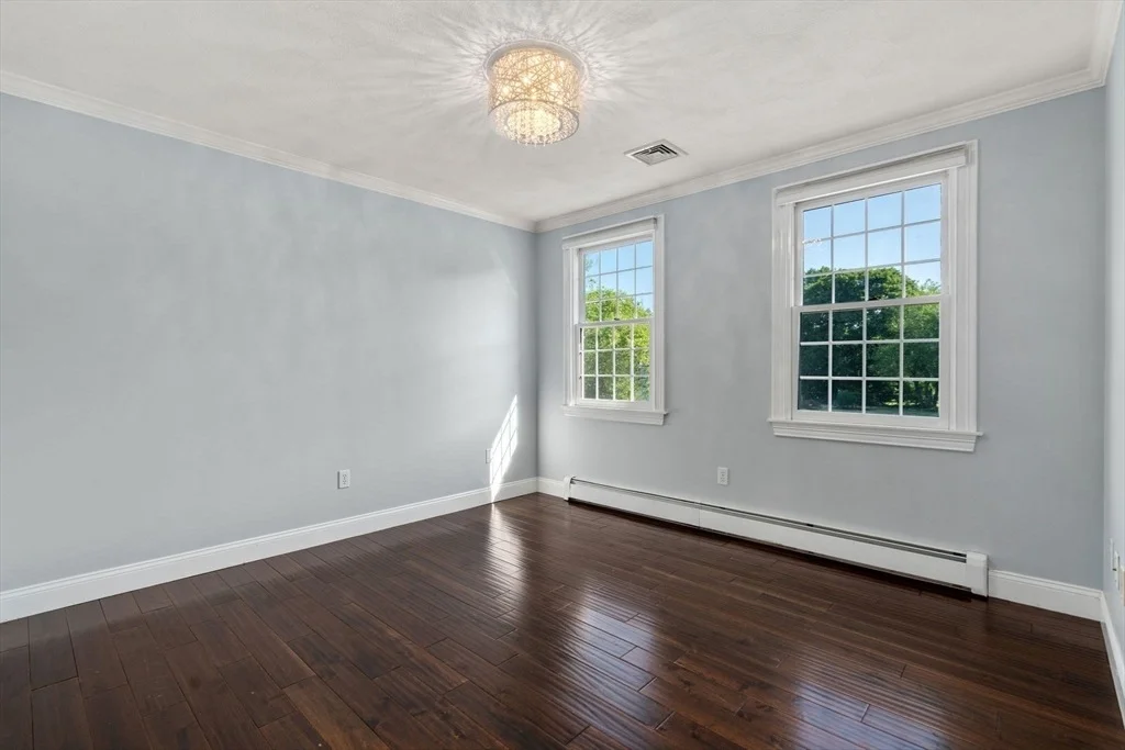 Photo of 4 Green Meadow Dr