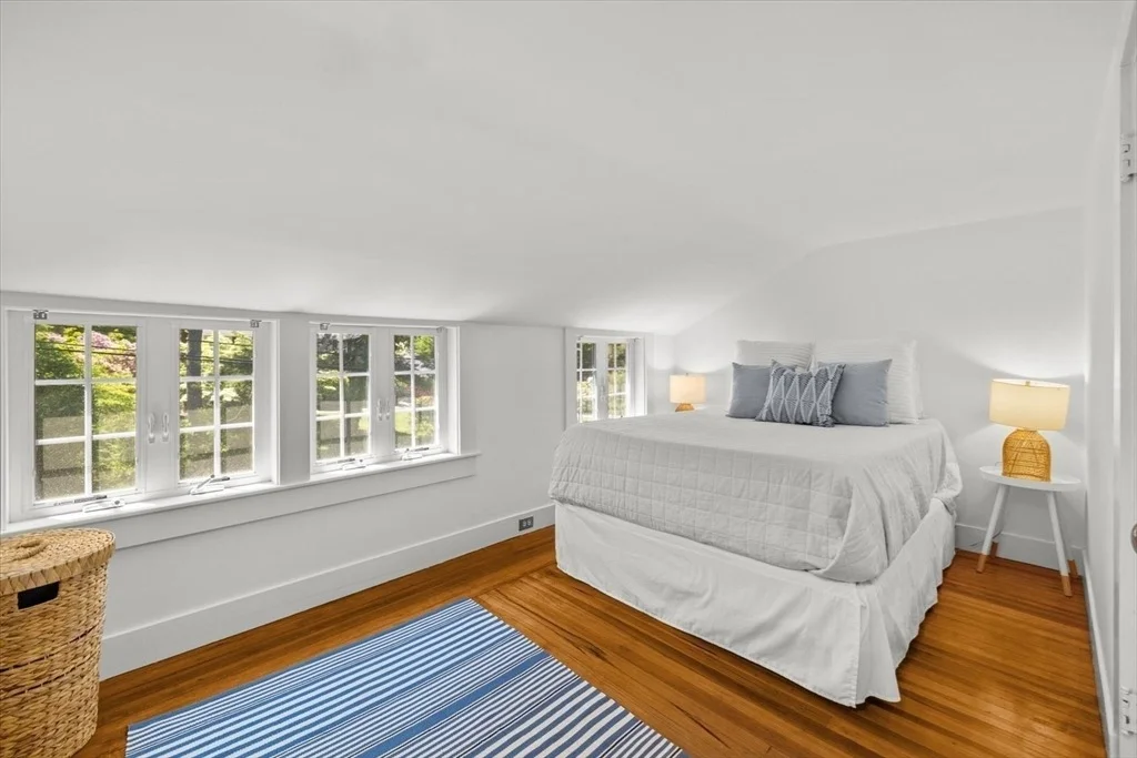Photo of 100 Clapp Road