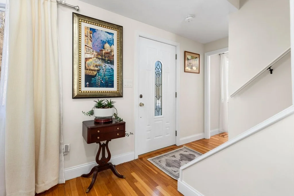 Photo of 77 Bicknell Rd