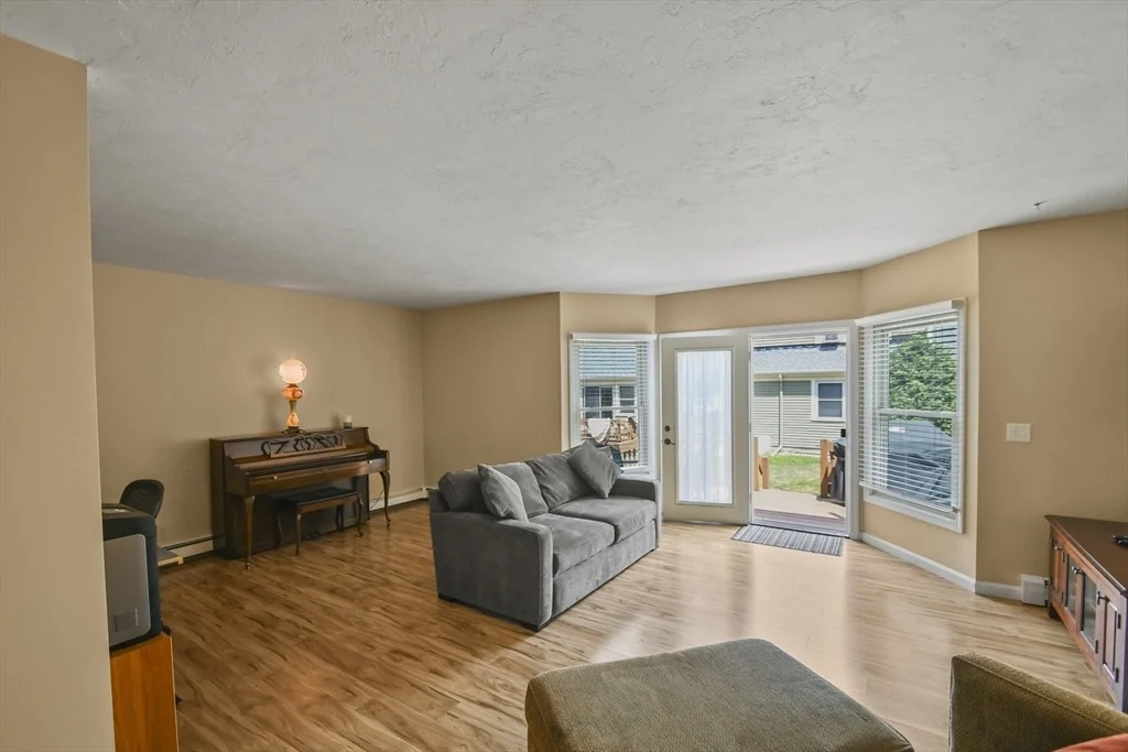 Photo of Unit 16 at 16 Fieldstone Street