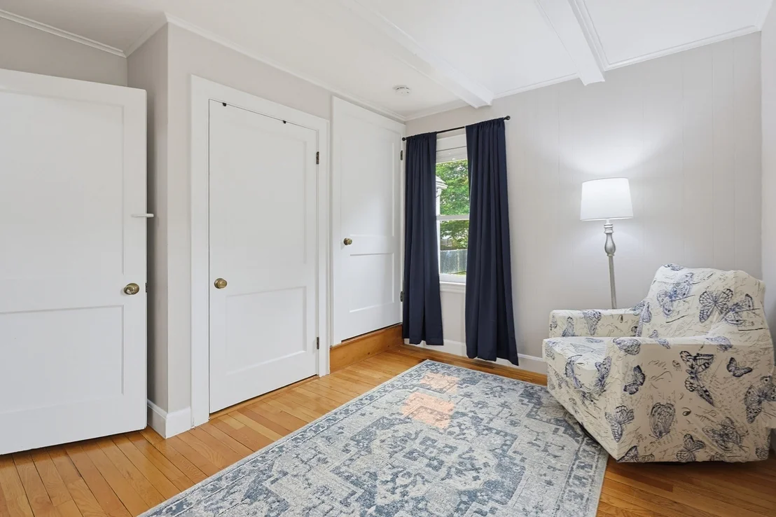 Photo of 24 Oak St