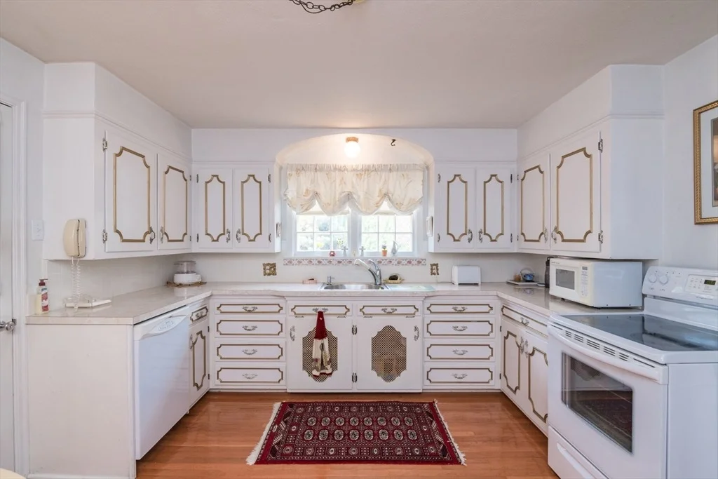 Photo of 32 Longview Dr