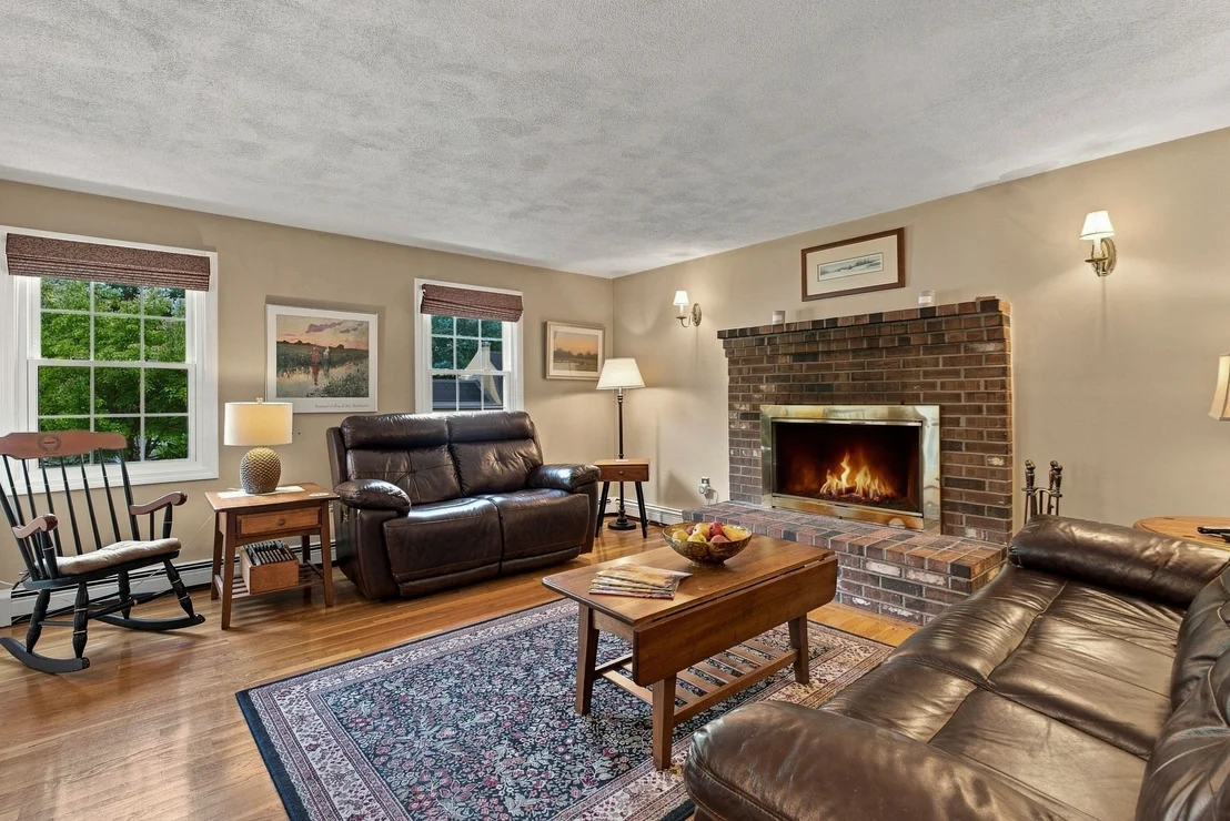 Photo of 7 Doucette Dr