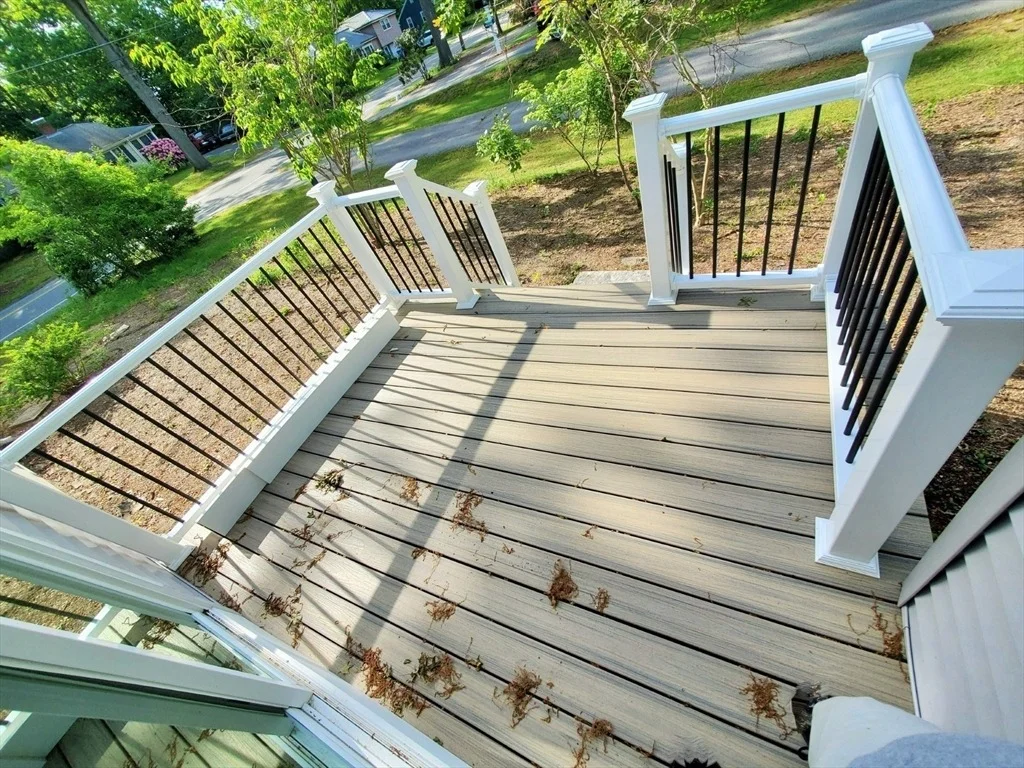 Photo of 286 Raynor Ave