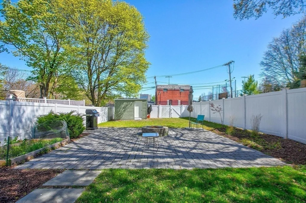 Photo of 39 Ash Ave