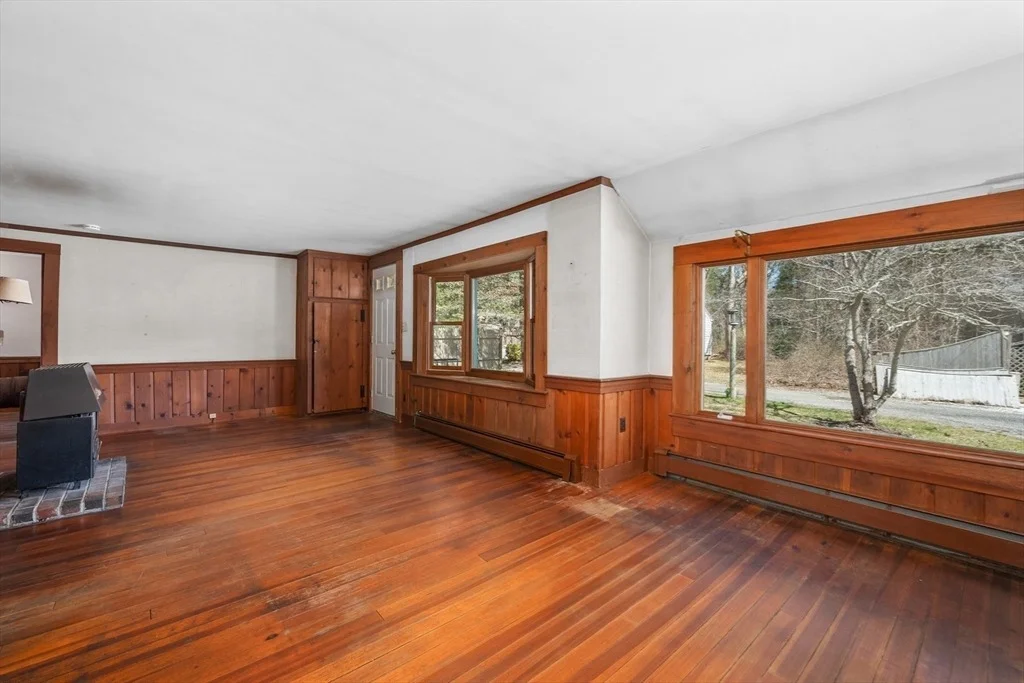 Photo of 25 Charlotte Ave