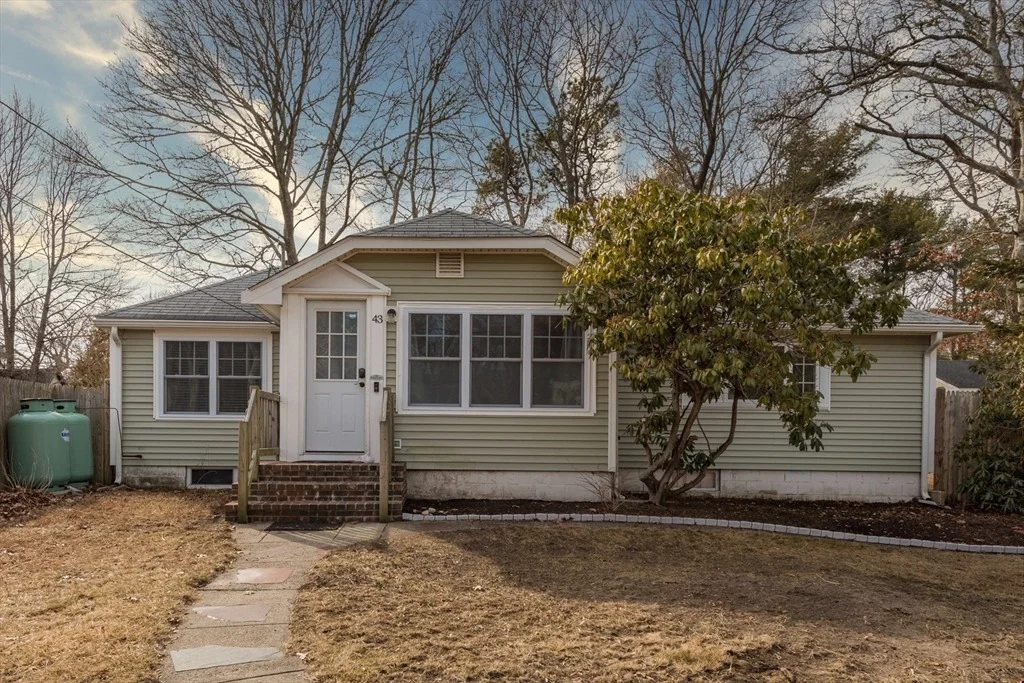 Photo of 43 Wilson Ave