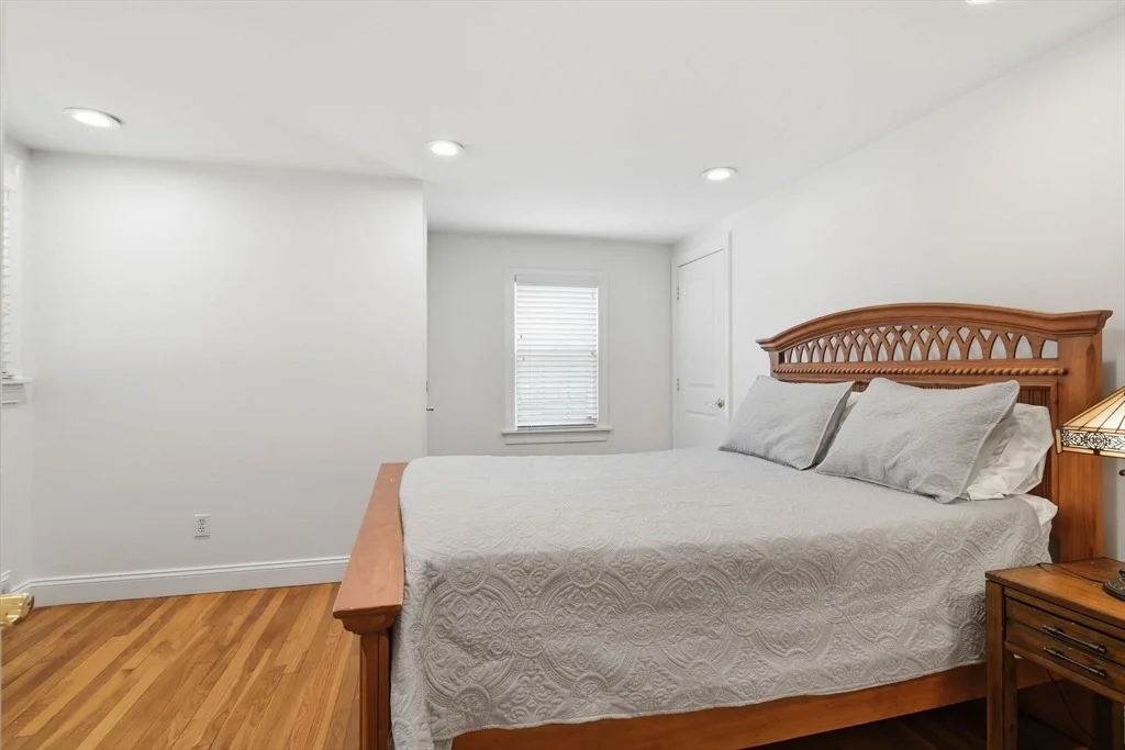Photo of 22 Rosedale Ave
