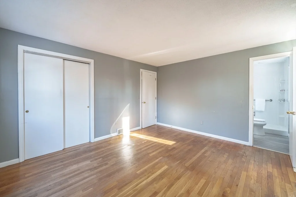 Photo of 14 Kelly Dr