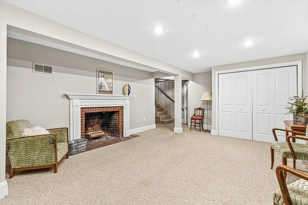 Photo of 7 Rangeley Road