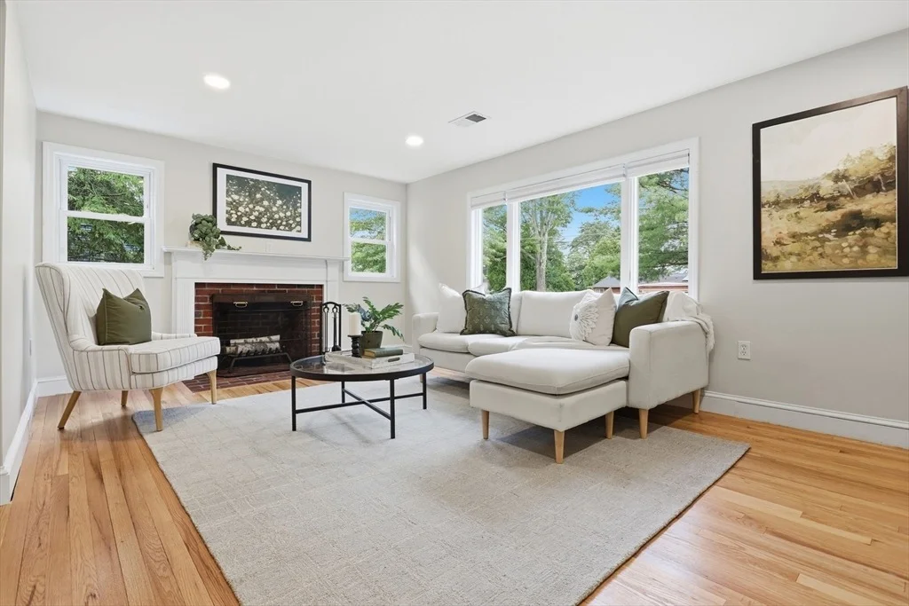 Photo of 17 Orchard Dr