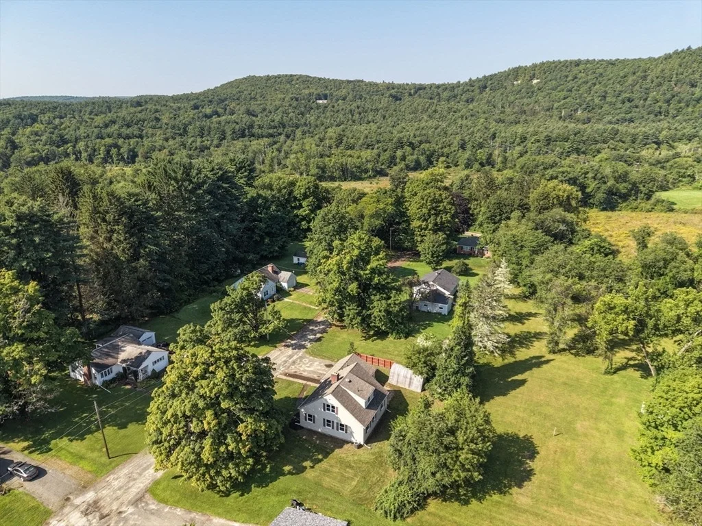 Photo of 3 Maplelawn Dr