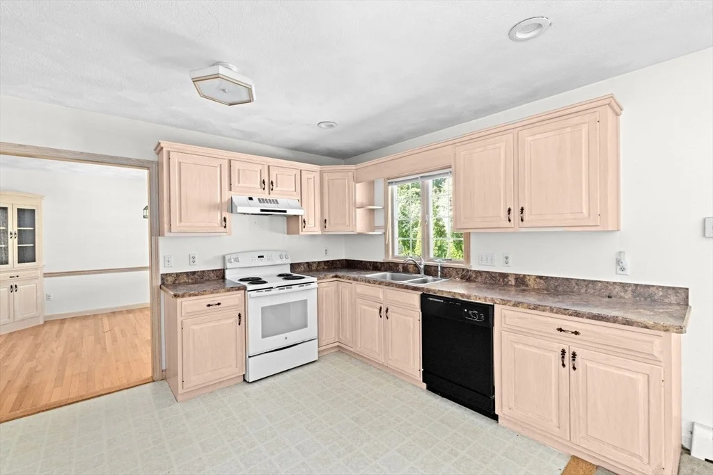 Photo of 166 Carriage Lane