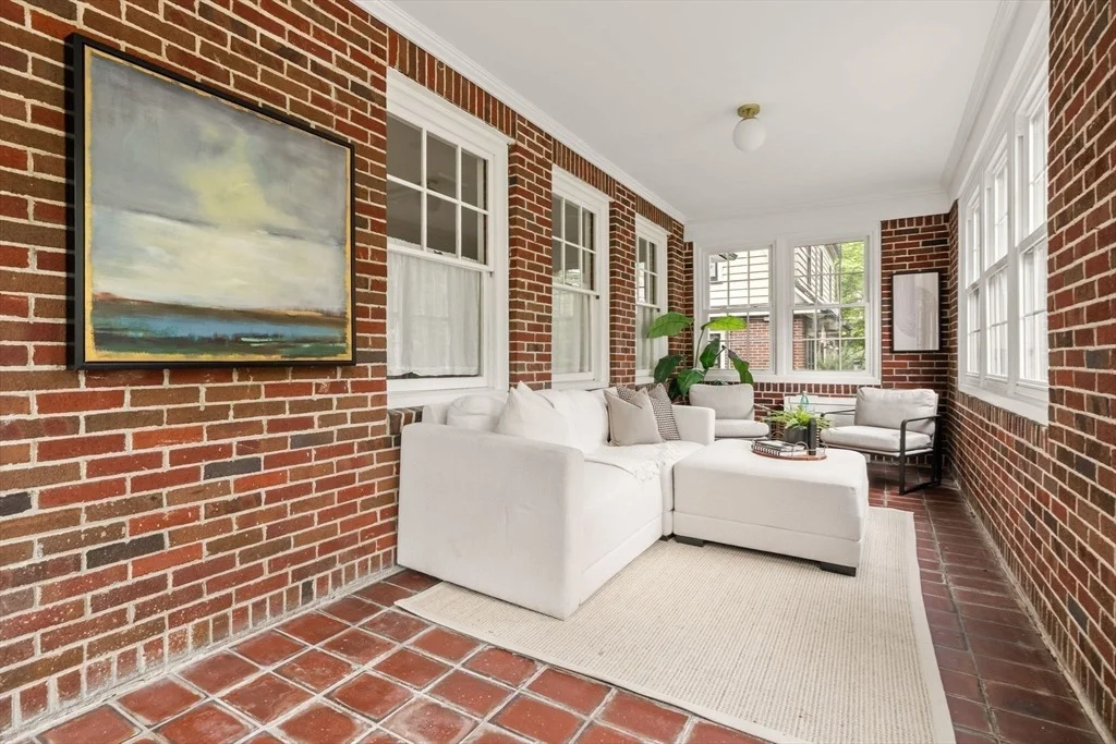 Photo of 301 Pond St