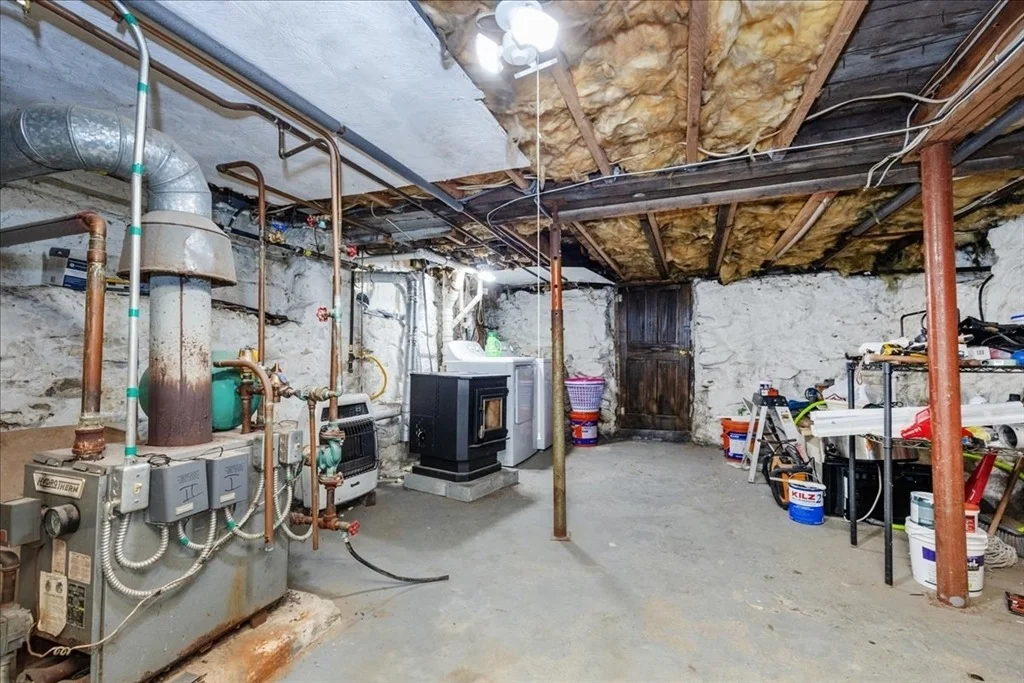Photo of 13 Deering Ave