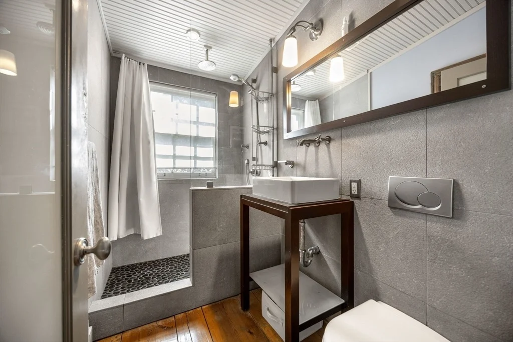 Photo of 212 Third Street
