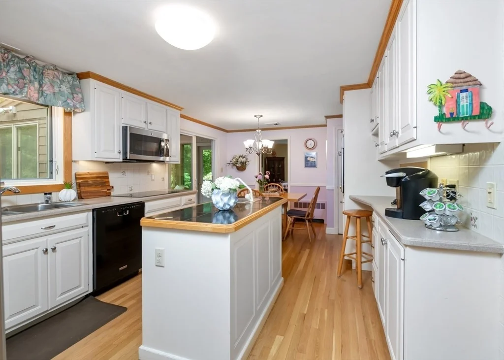 Photo of 5 Cape Cod Ln