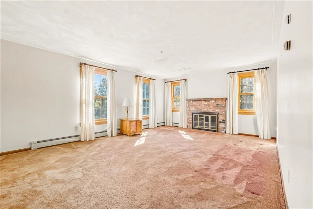 Photo of 210 Causeway Street