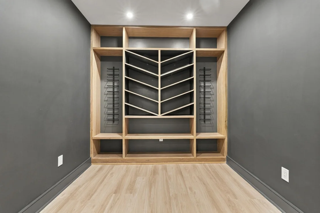 Photo of 125 Allen Ave