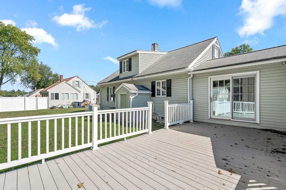 Photo of 12 Leo Ave