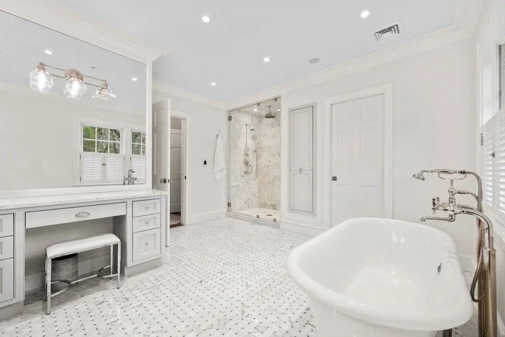 Photo of 8 Glen Brook Road
