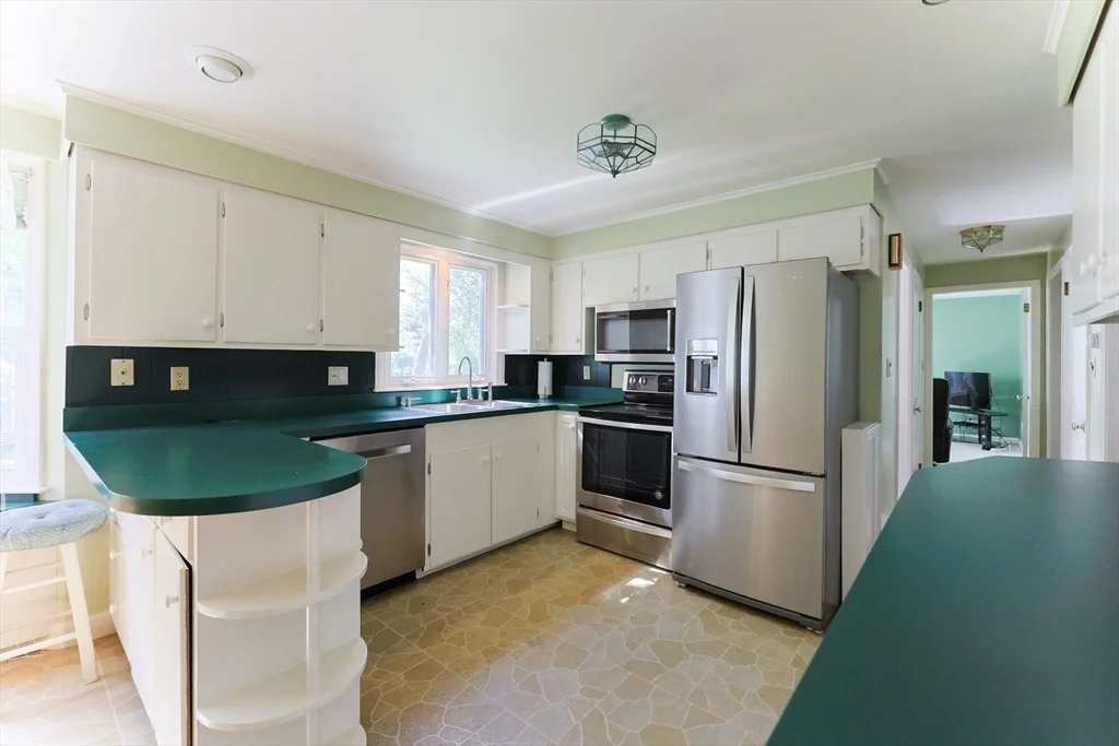 Photo of 50 Benjamin Dr