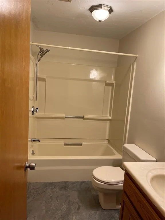 Photo of Unit C4 at 528 Cherry Street