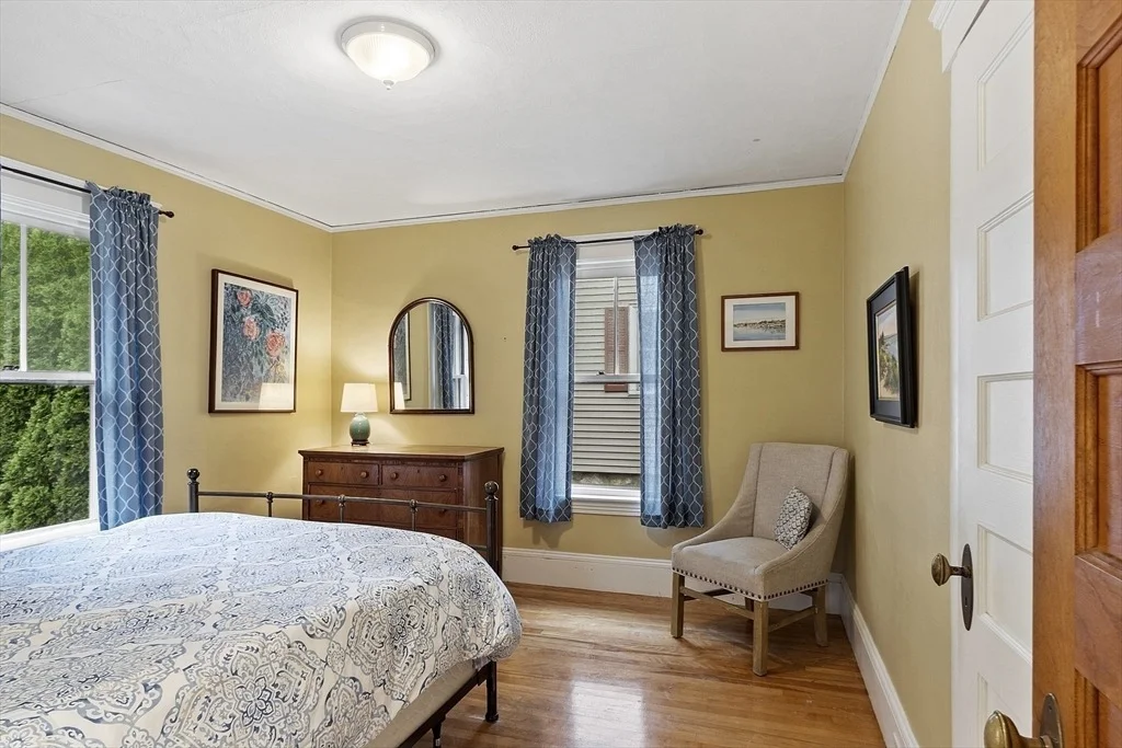 Photo of 6 Moore Ave