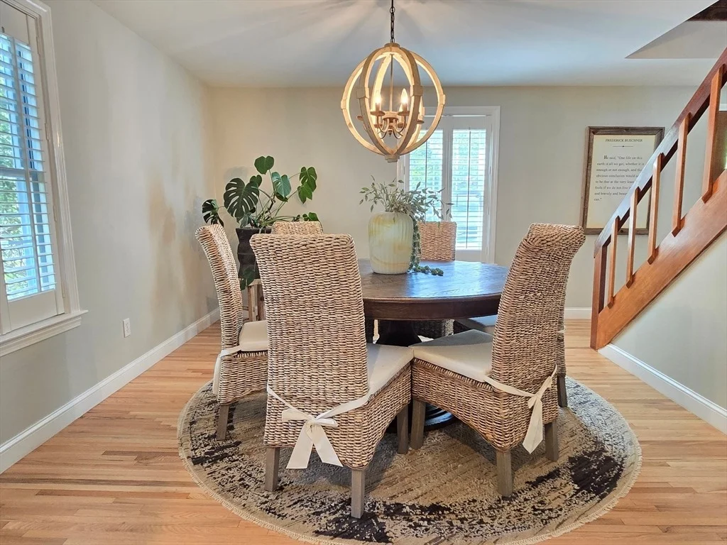 Photo of 33 Wayside Ln