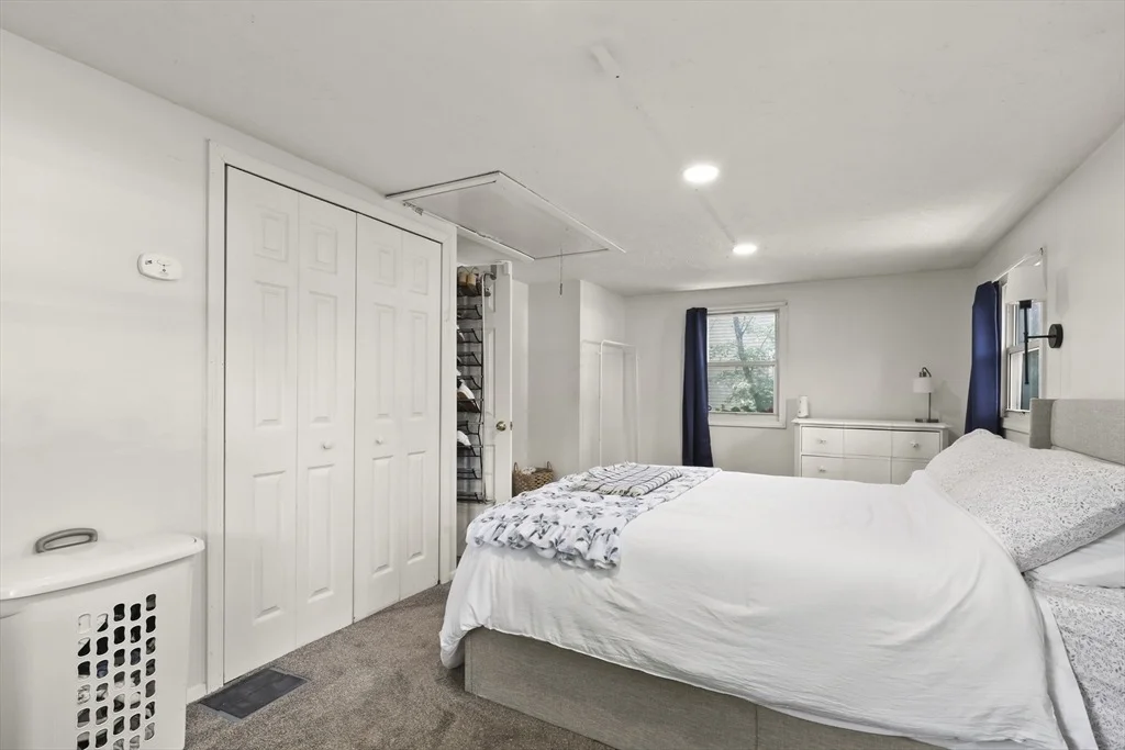 Photo of 46 Sunset Blvd