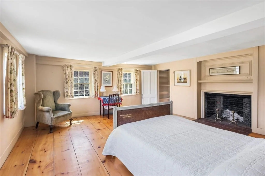 Photo of 9 Maple Street