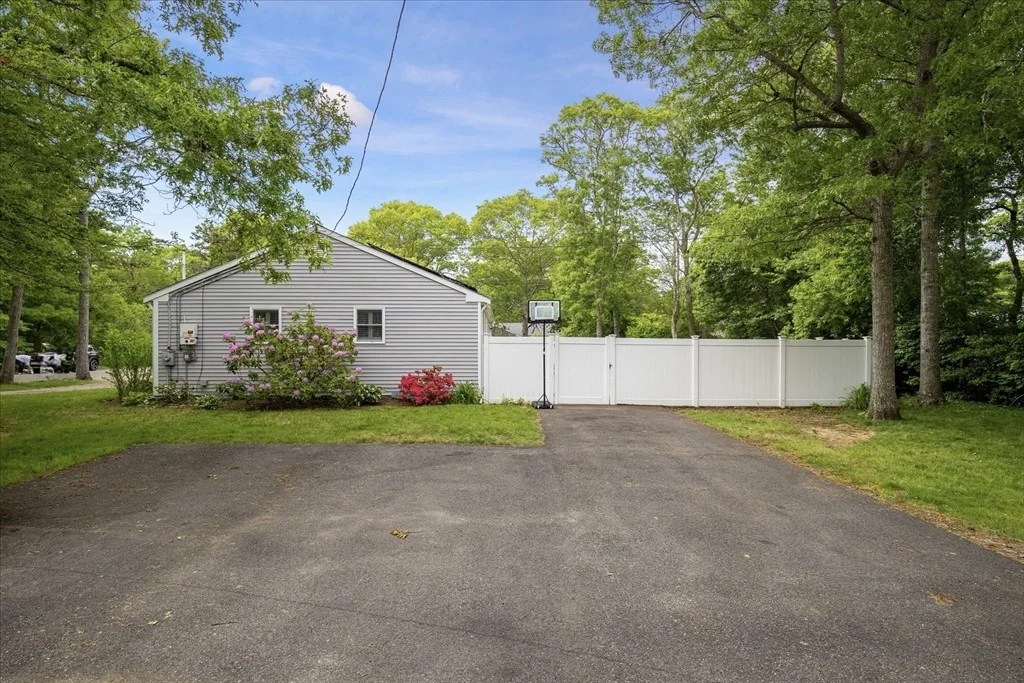 Photo of 1309 Shootflying Hill Rd