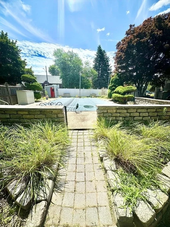 Photo of 6 Grant Road