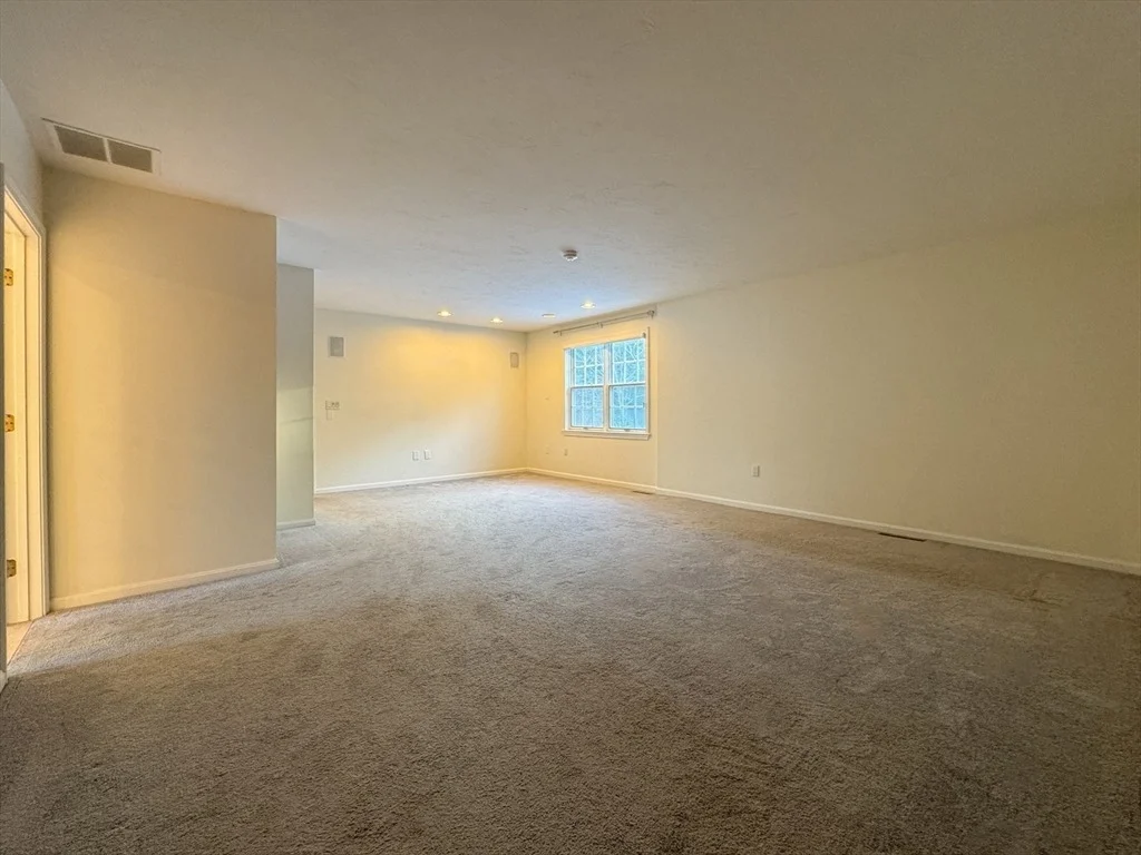 Photo of 84 White Birch Way