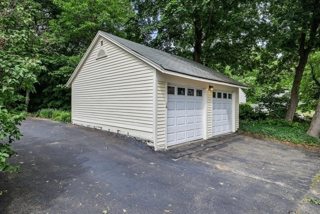 Photo of 10 Summit Ave