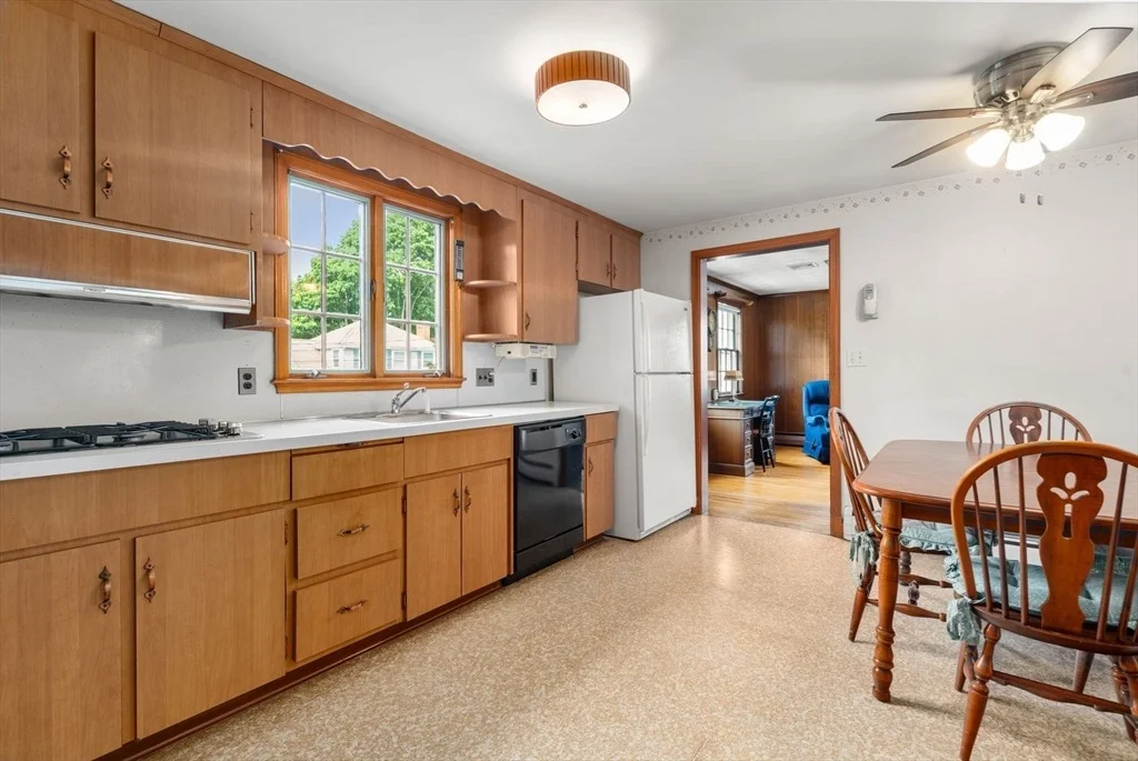 Photo of 40 Cape Cod Ln