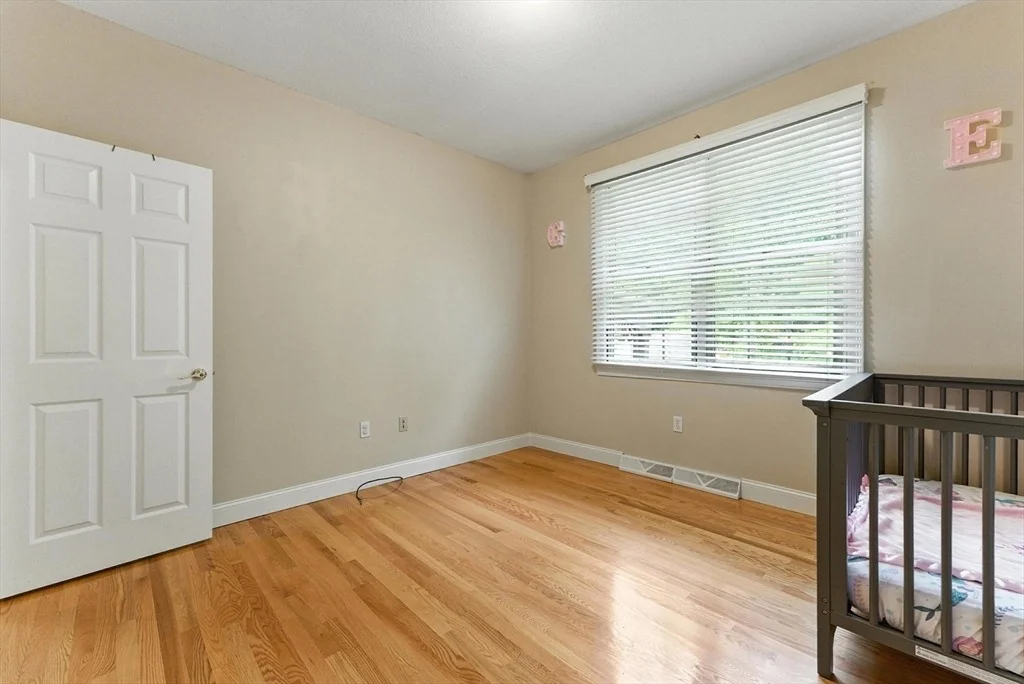 Photo of 30 Radisson Ln