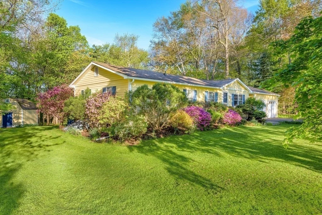 Photo of 54 Deepwoods Dr