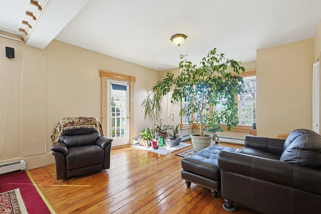 Photo of 391 Middle St