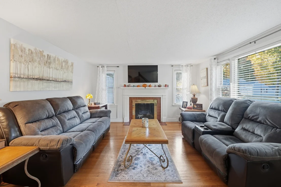 Photo of 57 Parkview St