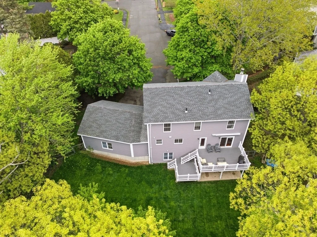 Photo of 18 Oakridge Dr